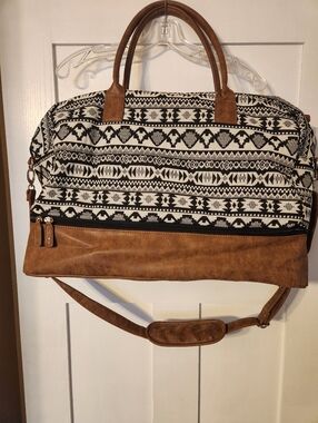 My Mealivos Aztec Southwestern Woven Weekender Vegan Duffel Bag Black White